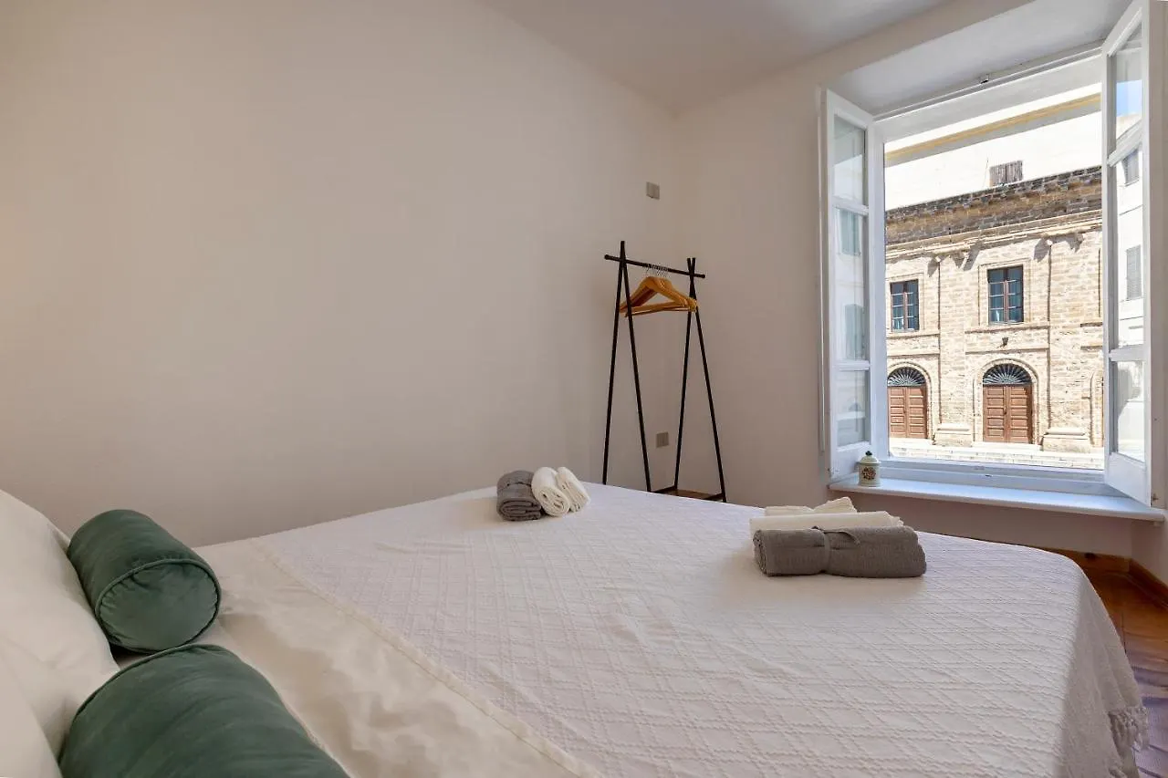 La Finestra Sul Teatro Apartment Alghero 0*,  Italy