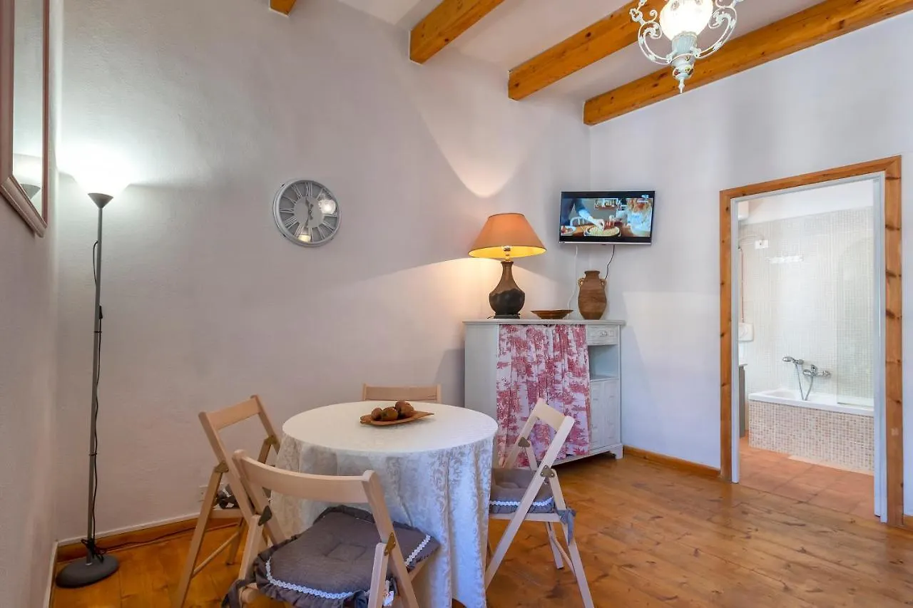 La Finestra Sul Teatro Apartment Alghero